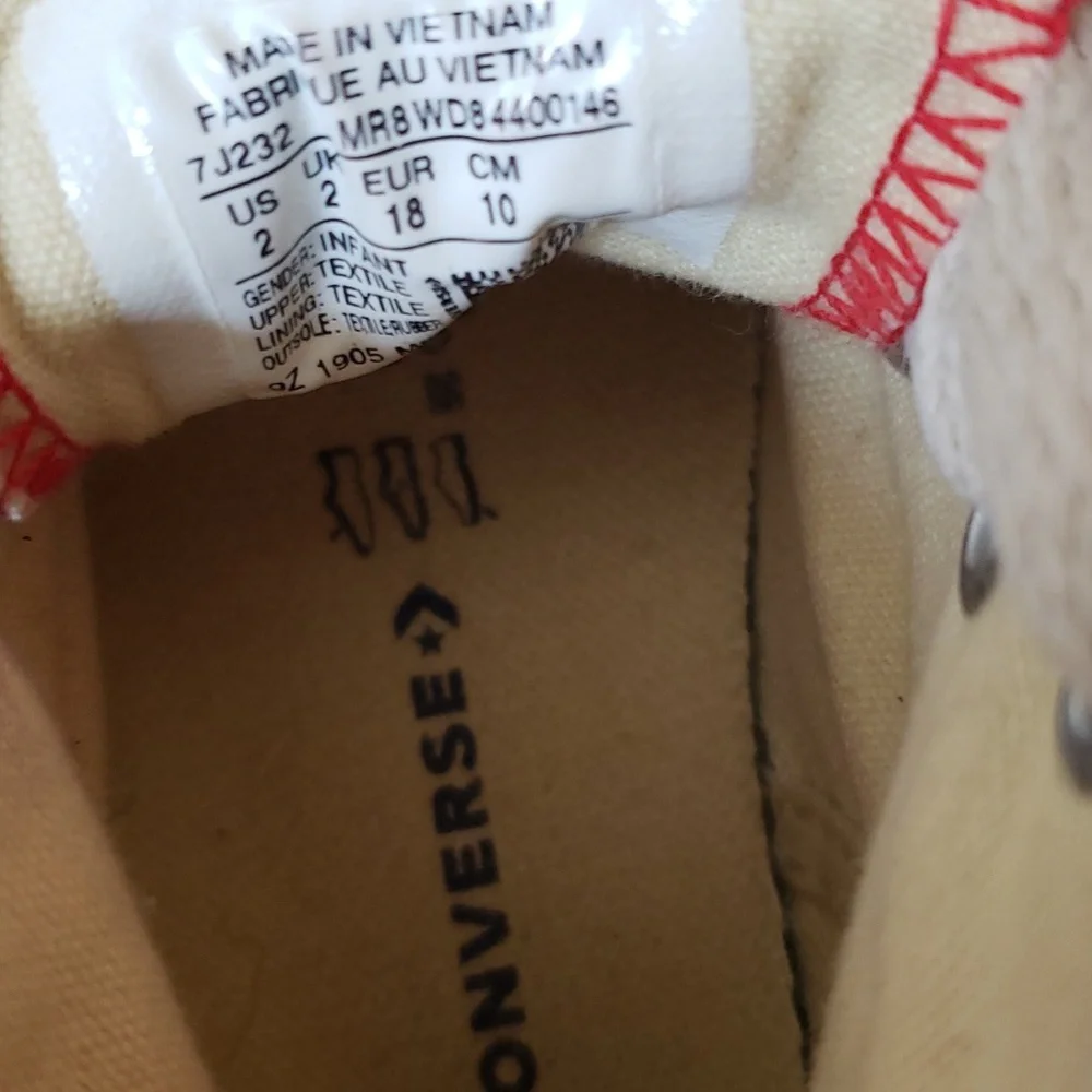 Converse Chuck Taylor High Top Shoe Sz 2